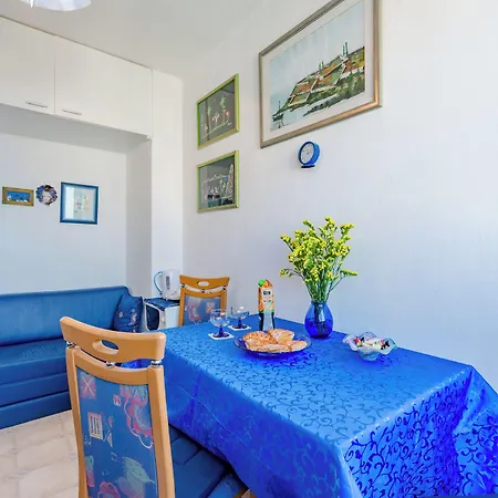 Guest house Ecija Split